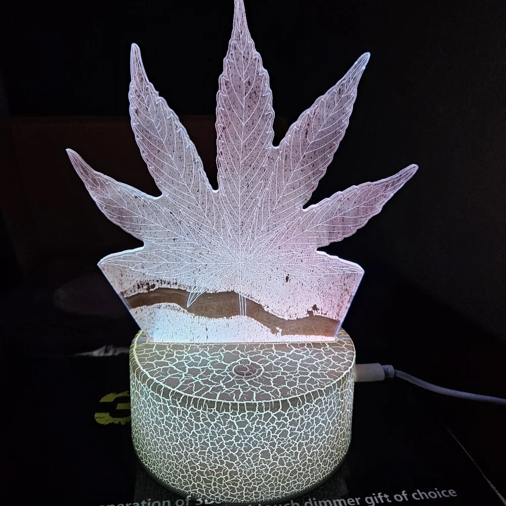 3D Leaf Design Night Light - Picture 7 of 14
